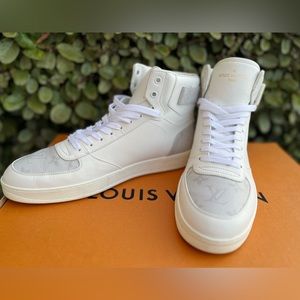 Louis Vuitton White Men’s Trainer Sneaker Boot size 9